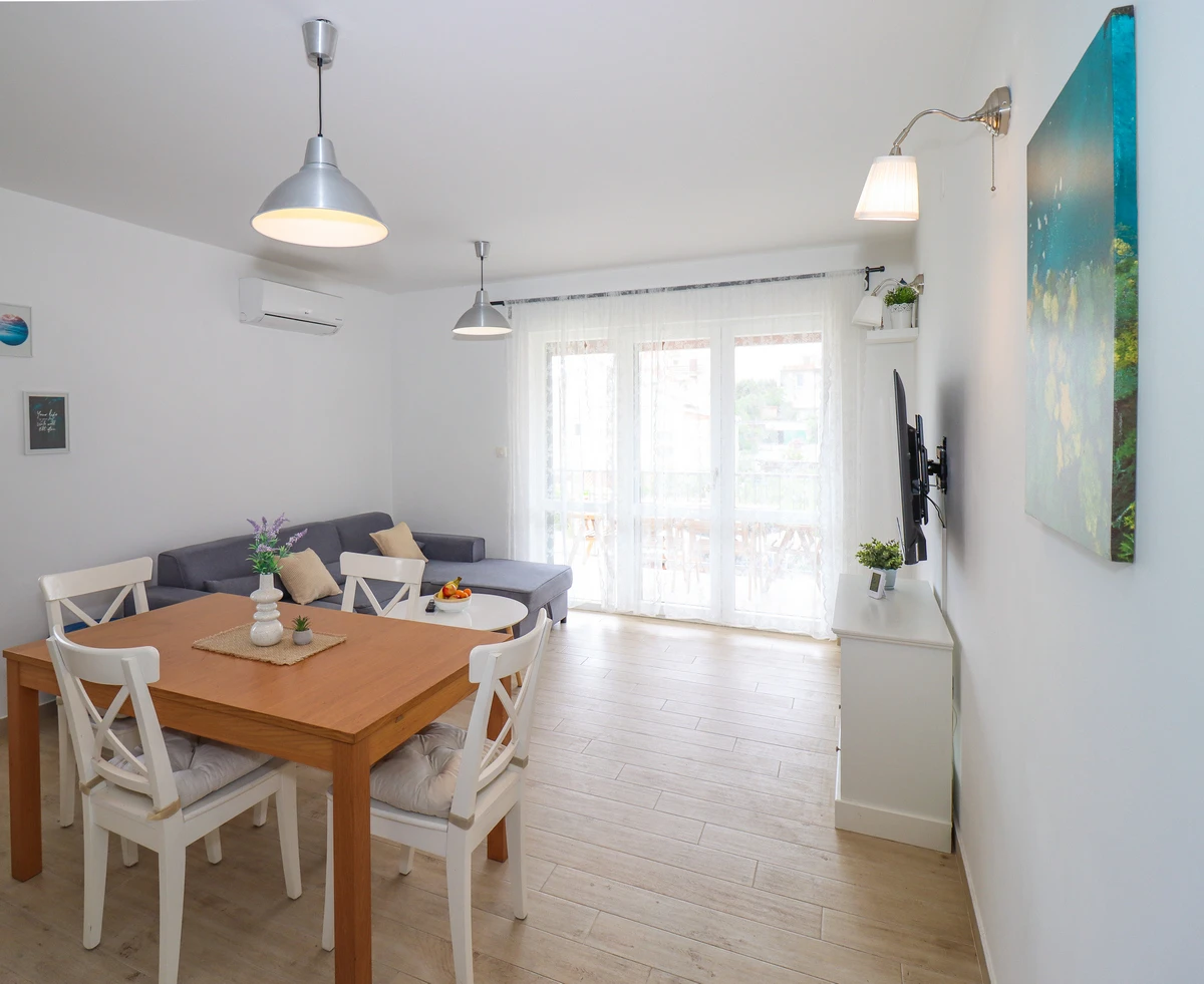 apartment-3 living room