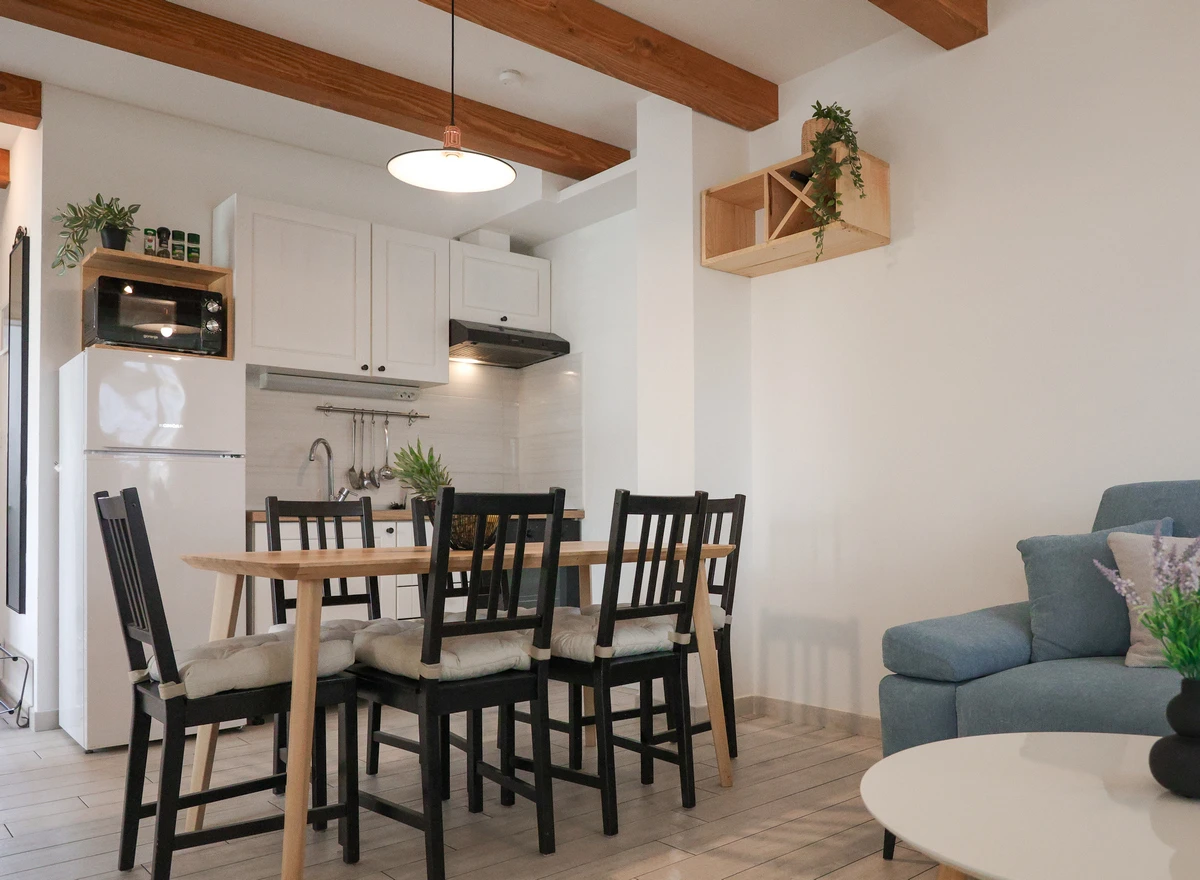 apartment-4 living room